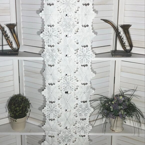 Christmas Holiday Table Runner Embroidered Snowflakes Cutwork Edges White/Silver - Picture 4 of 16